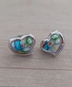 Aro de acero pasante en forma de corazón con cristal de murano central