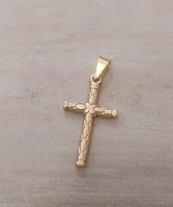Dije cruz de acero dorado