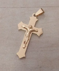 Dije de acero dorado cruz con cristo en su interior