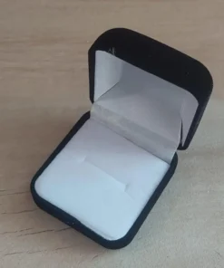 Estuche de pana cuadrado negro para anillo