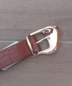 Cinto con hebilla irregular