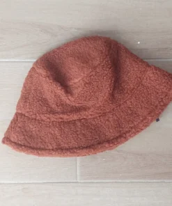 Gorro de corderito