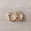 ARO DE ACERO DORADO ARGOLLA CHATA TRABAJADA ESLABÓN TIFFANY. DIÁMETRO 20 MM