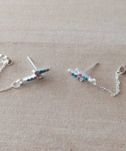 ARO DE ACERO BLANCO RAYO PASANTE CON STRASS MULTICOLOR Y CADENA COLGANTE UNIDA A FRU FRU