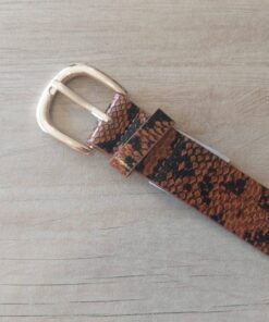 CINTO DAMA REPTIL COLOR SUELA CON HEBILLA DORADA