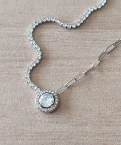 COLGANTE DE ACERO CADENA ESLABÓN FORCET COMBINADA CON CADENA DE STRASS Y DIJE CON DIJE CENTRAL CIRCULO CON STRASS. LARGO 40 + 5 CM EXT.