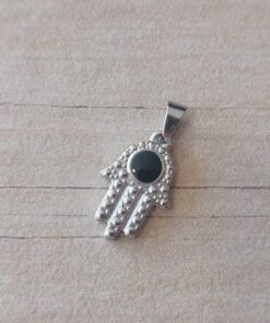 DIJE DE ACERO MANO DE FATIMA ESMALTADA EN NEGRO. TAMAÑO 12 X 20 MM