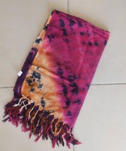 PAREO HINDU BATIK CON FLECOS 100 X 180 CM.