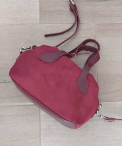 CARTERA TIPO BANDOLERA SÍMIL GAMUSA BORDO 23 X 15 X 10 CM
