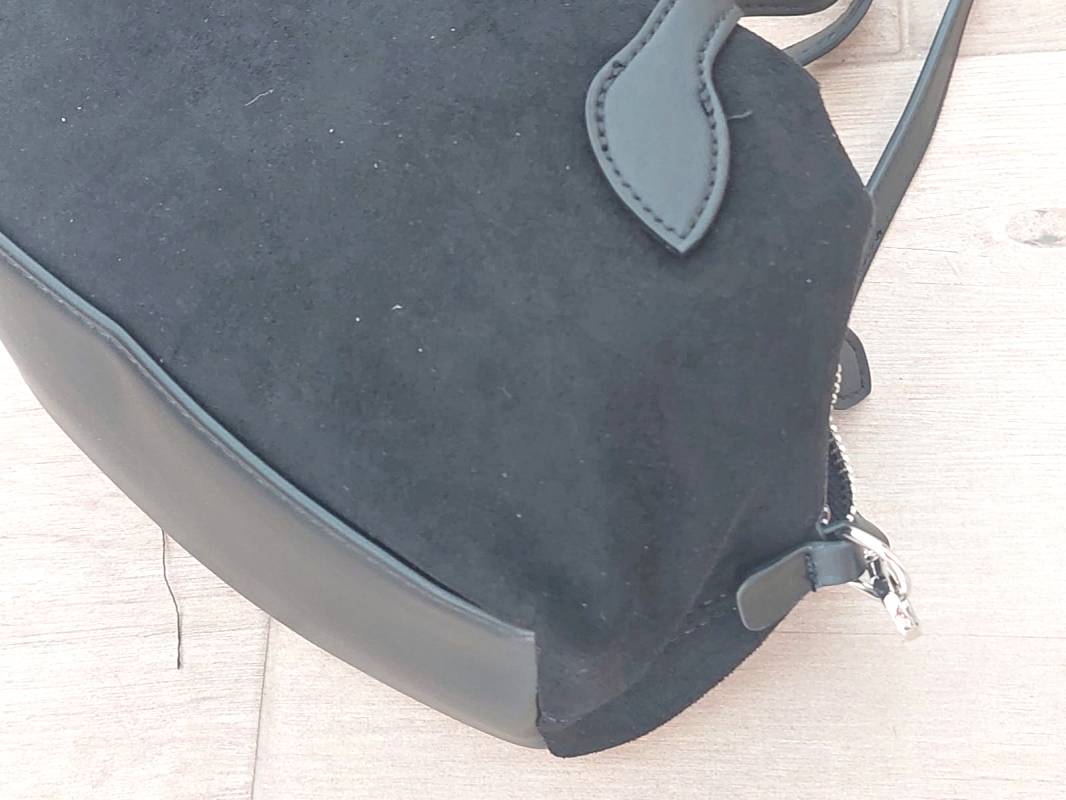 CARTERA TIPO BANDOLERA SÍMIL GAMUSA 23 X 15 X 10 CM - Imagen 2