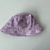 GORRO PILUSO OJO TURCO LILA, REVERSIBLE NEGRO LISO