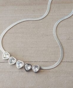 COLGANTE DE ACERO COLA DE RATÓN CHATA 2.5 MM CON DIJES DE CORAZON CON CUBIK SOLDADOS. LARGO 40 CM + 6 CM EXT