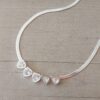CADENA DE ACERO BLANCO COLA DE RATÓN CHATA 2.5 MM CON DIJES DE CORAZON CON CUBIK SOLDADOS. LARGO 40 CM + 6 CM EXT