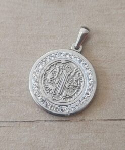 DIJE DE ACERO MEDALLA SAN BENITO CON STRASS ALREDEDOR. TAMAÑO 25 MM
