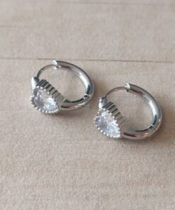 ARO DE ACERO ARGOLLA CON BISAGRA 15 MM Y FRENTE CON STRASS BLANCO CORAZÓN
