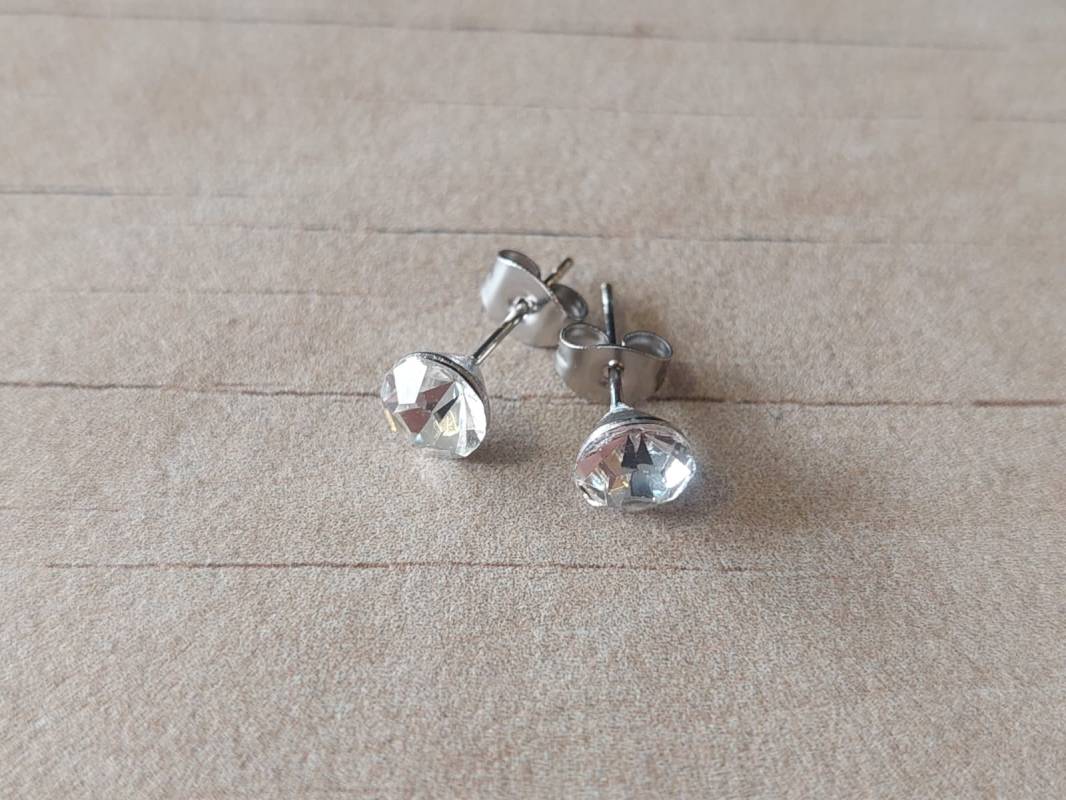PACK X 12 PARES ARO DE ACERO STRASS BLANCO 6 MM