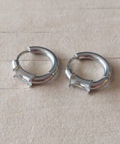 ARO DE ACERO ARGOLLA CON BISAGRA 15 MM Y FRENTE CON STRASS BLANCO RECTANGULAR