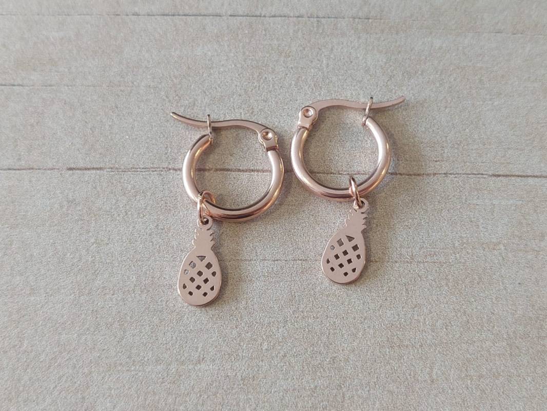 ARO ARGOLLA 15 MM DE ACERO ROSÉ CON DIJE ANANA