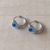 ARO DE ACERO ARGOLLA CON BISAGRA 15 MM Y FRENTE CON STRASS AZUL CORAZÓN