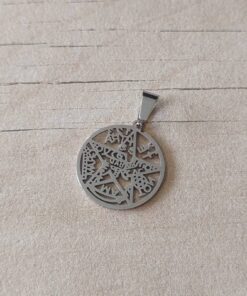 DIJE DE ACERO MEDALLA TETRAGRAMATON CALADA DE 20 MM DE DIÁMETRO.