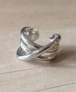 ANILLO DE ACERO INFINITO ENTRELAZADO