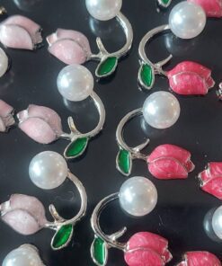 BLISTER DE AROS DE ACERO TULIPANES ESMALTADOS CON PERLAS X 12 PARES.