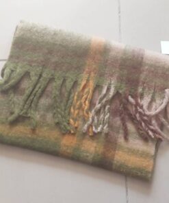 BUFANDON ESCOCES TONOS BEIGE Y VERDES CON FLECOS 55 X 200 CM