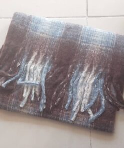 BUFANDON ESCOCES MARFIL CON LINEAS MARRONES Y AZULES 50 X 190 CM