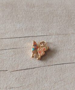 DIJE DE ACERO DORADO MARIPOSA CON STRASS MULTICOLOR. TAMAÑO 10 MM.