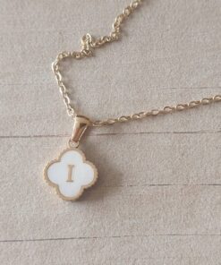 DIJE DE ACERO DORADO VAN CLEEF DE 13 MM CON INICIAL I Y CADENA ESPEJITO DE 45 CM