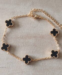 PULSERA DE ACERO DORADO ESLABÓN ESPEJITO CON DIJE ESTILO VAN CLEEF 9 MM ACRÍLICO NEGRO. LARGO 17,5 + 6 CM EXT.