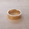 ANILLO ALIANZA DE ACERO DORADO CINTA 6 MM APTO PARA GRABAR.