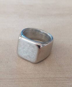 ANILLO DE ACERO SELLO CUADRADO