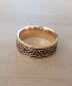 ANILLO DE ACERO DORADO ALIANZA LABRADA