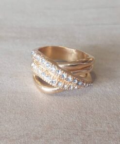 ANILLO DE ACERO DORADO DOBLRE HILERA DE STRASS DIAGONAL Y LINEAS ENTRELAZADAS