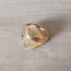 ANILLO DE ACERO DORADO PETALOS