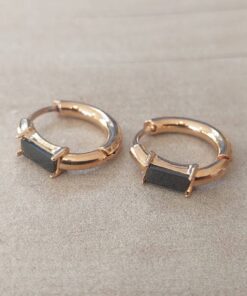 ARO DE ACERO DORADO ARGOLLA CON BISAGRA 15 MM Y FRENTE CON STRASS NEGRO RECTANGULAR
