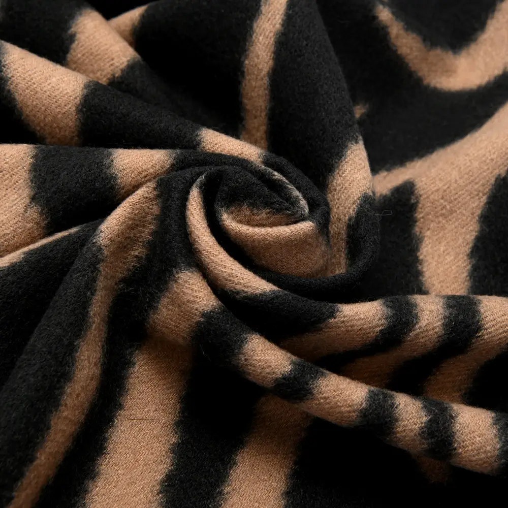 Bufanda Skora animal print 69x170cm - Imagen 10