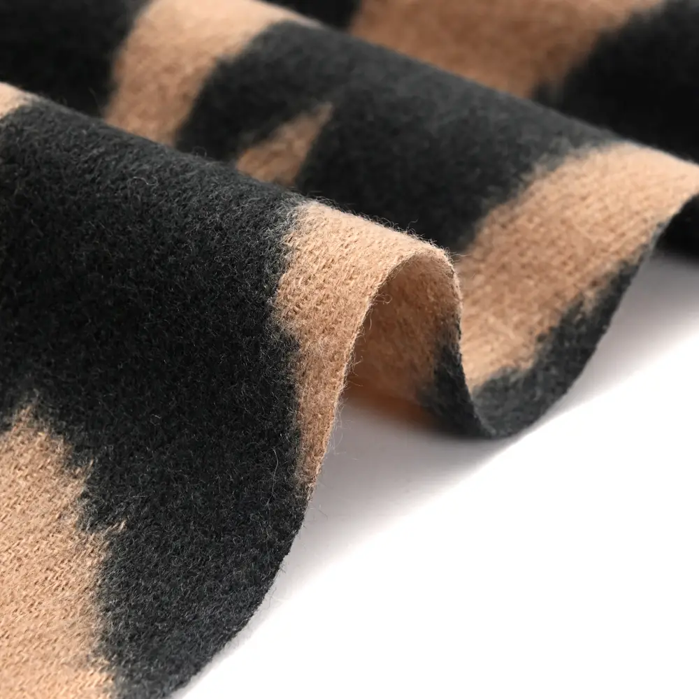 Bufanda Skora animal print 69x170cm - Imagen 6