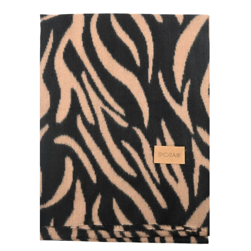 Bufanda Skora animal print 69x170cm - Imagen 4