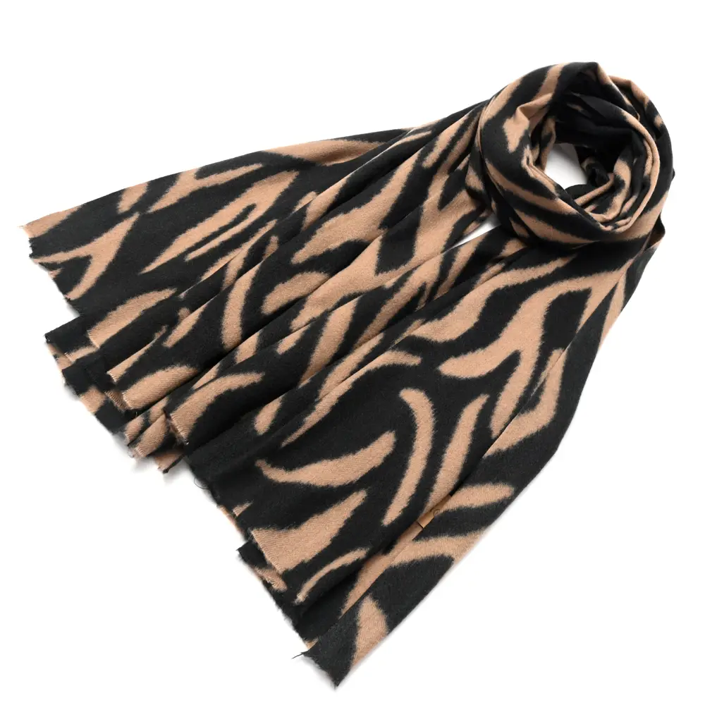 Bufanda Skora animal print 69x170cm - Imagen 2
