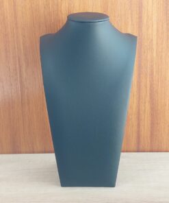 EXHIBIDOR DE CUERINA PARA CADENAS Y COLGANTES COLOR NEGRO. TAMAÑO: 27 CM DE ALTO.