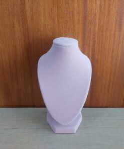 EXHIBIDOR AFELPADO PARA CADENAS Y COLGANTES COLOR ROSA. TAMAÑO: 14 CM DE ALTO.