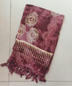 PAREO HINDU CON FLECOS MONOCOLOR MARRÓN CON SOLES 100 X 180 CM.