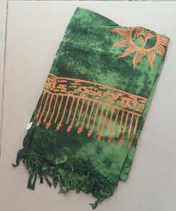 PAREO HINDU CON FLECOS MONOCOLOR VERDE CON SOLES 100 X 180 CM