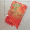 PAREO HINDU CON FLECOS MONOCOLOR NARANJA CON PALMERAS 100 X 180 CM