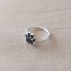 ANILLO NENA LAMINADO EN PLATA ESMALTADO HUELLITA NEGRA