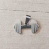DIJE DE ACERO MANCUERNA 26 X 15 MM