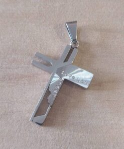 DIJE DE ACERO CRUZ CALADA "JESUS LOVE YOU". TAMAÑO 26 X 36 MM
