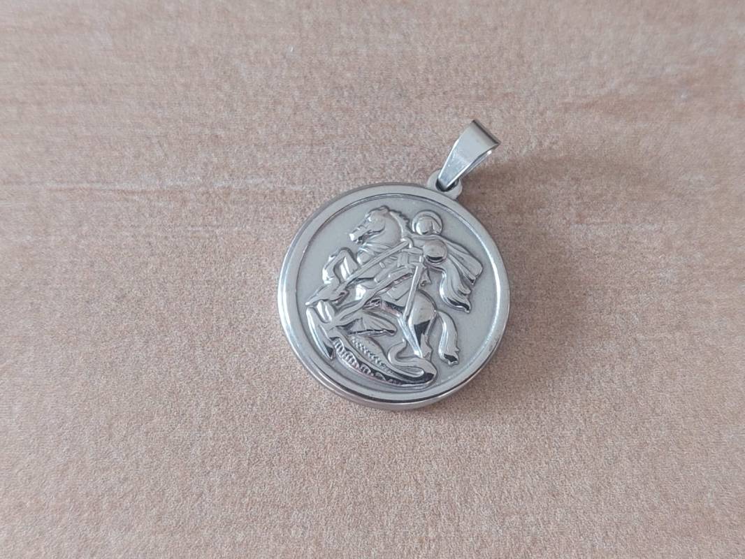 DIJE DE ACERO MEDALLA SAN JORGE. TAMAÑO 20 MM